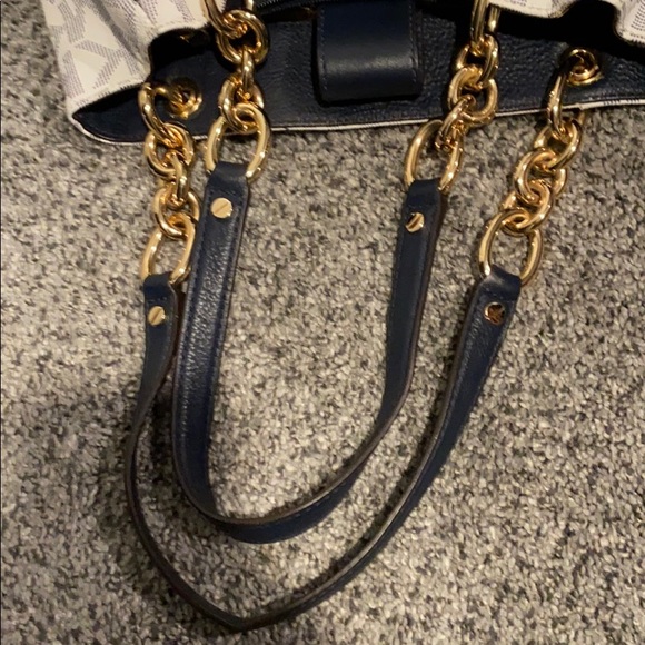 Michael Kors handbag - Picture 3 of 13